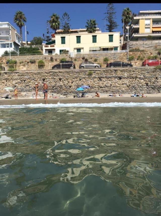 Perfect Wave A 10 M Dal Mare Apartment Sanremo Exterior photo